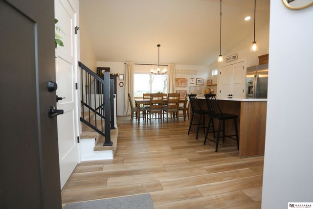5502 Sheridan Road, Papillion, NE 68133