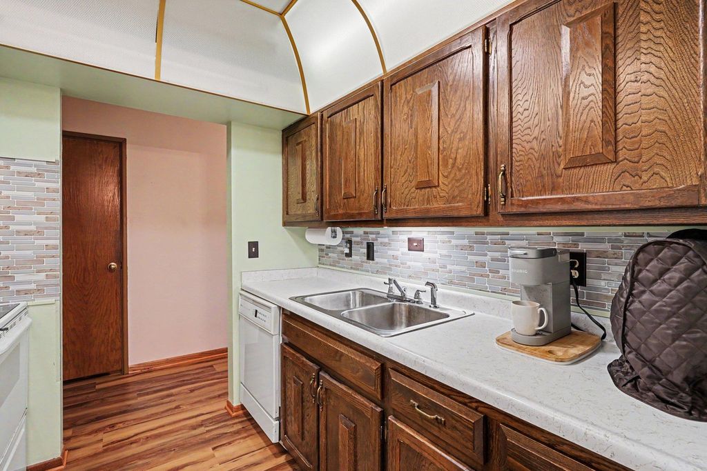 2700 Oxford Street N 154, Roseville, MN 55113 — photo 2