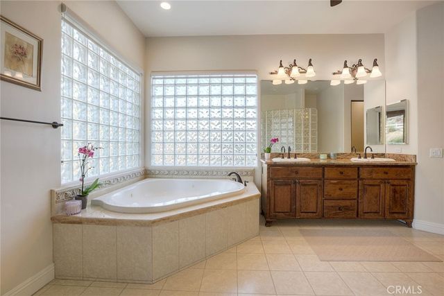 21977 Paseo Chico, Murrieta, CA 92562