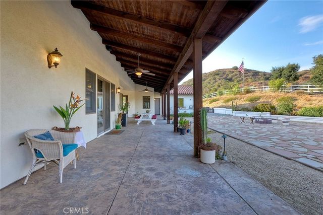 21977 Paseo Chico, Murrieta, CA 92562