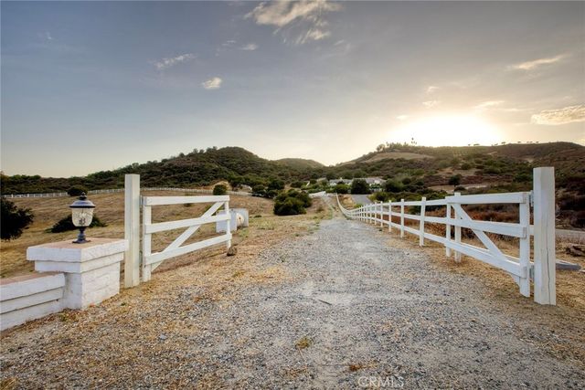 21977 Paseo Chico, Murrieta, CA 92562
