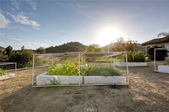 21977 Paseo Chico, Murrieta, CA 92562