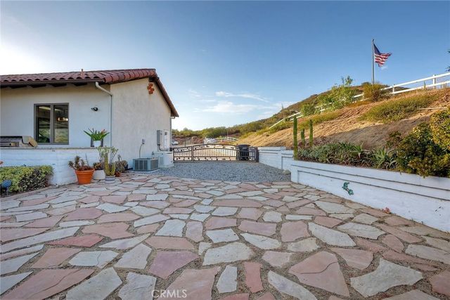 21977 Paseo Chico, Murrieta, CA 92562