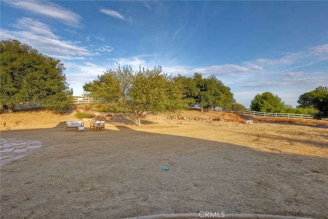 21977 Paseo Chico, Murrieta, CA 92562