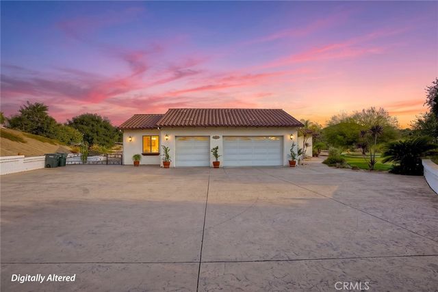 21977 Paseo Chico, Murrieta, CA 92562