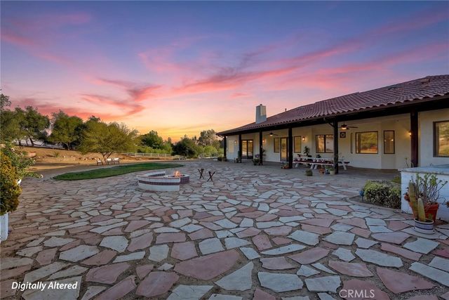 21977 Paseo Chico, Murrieta, CA 92562