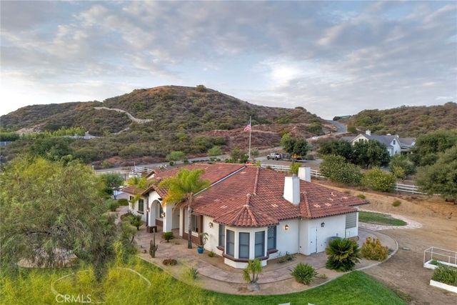21977 Paseo Chico, Murrieta, CA 92562
