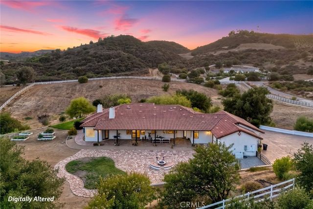 21977 Paseo Chico, Murrieta, CA 92562