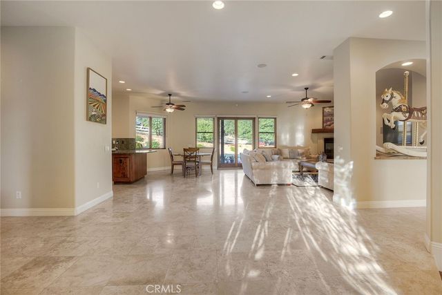 21977 Paseo Chico, Murrieta, CA 92562
