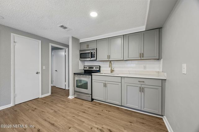 9358 CULPEPER Avenue, Jacksonville, FL 32208
