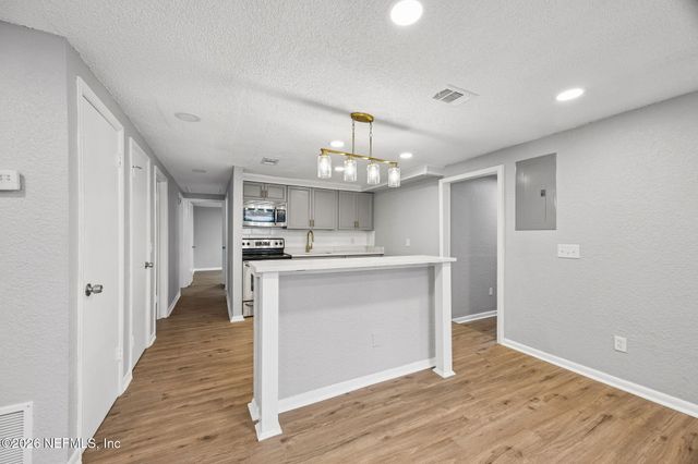 9358 CULPEPER Avenue, Jacksonville, FL 32208