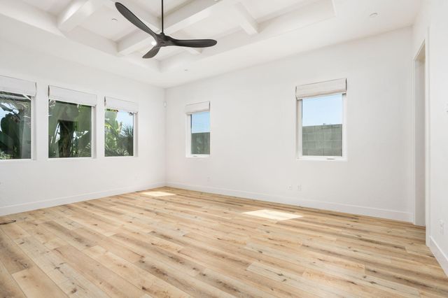 2222 Diamante Drive, Tulare, CA 93274