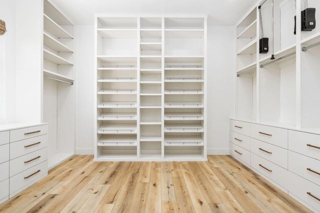 2222 Diamante Drive, Tulare, CA 93274