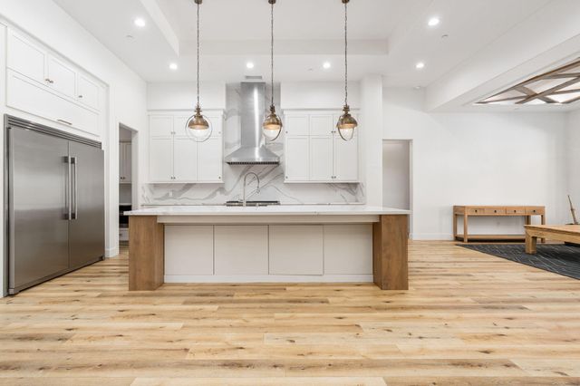 2222 Diamante Drive, Tulare, CA 93274