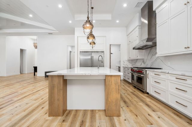 2222 Diamante Drive, Tulare, CA 93274