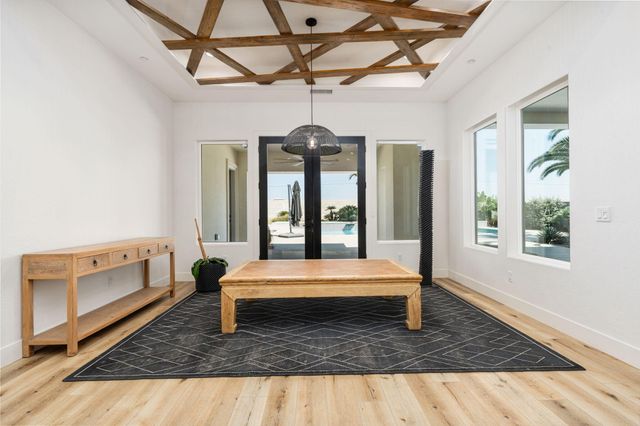 2222 Diamante Drive, Tulare, CA 93274