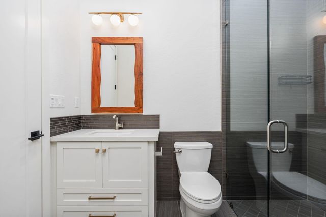 2222 Diamante Drive, Tulare, CA 93274