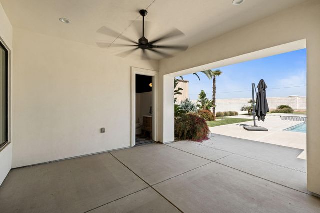 2222 Diamante Drive, Tulare, CA 93274