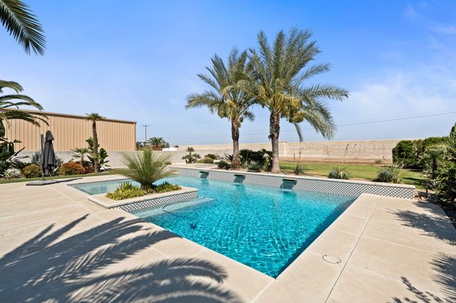 2222 Diamante Drive, Tulare, CA 93274