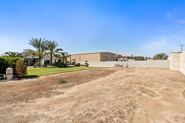 2222 Diamante Drive, Tulare, CA 93274
