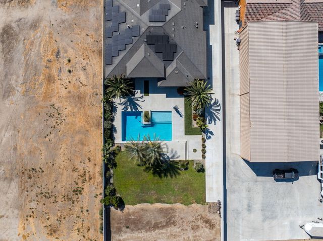 2222 Diamante Drive, Tulare, CA 93274