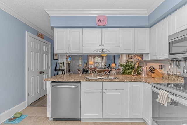 618 3rd Ave S Apt 3A, North Myrtle Beach, SC 29582