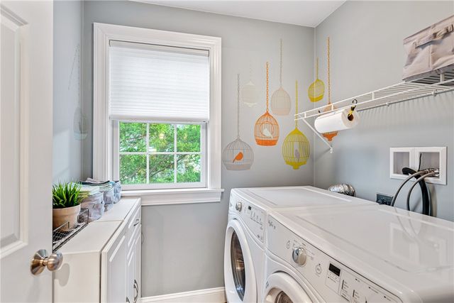 11 King Philip Avenue, Bristol, RI 02809