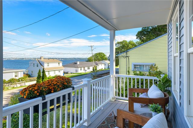 11 King Philip Avenue, Bristol, RI 02809