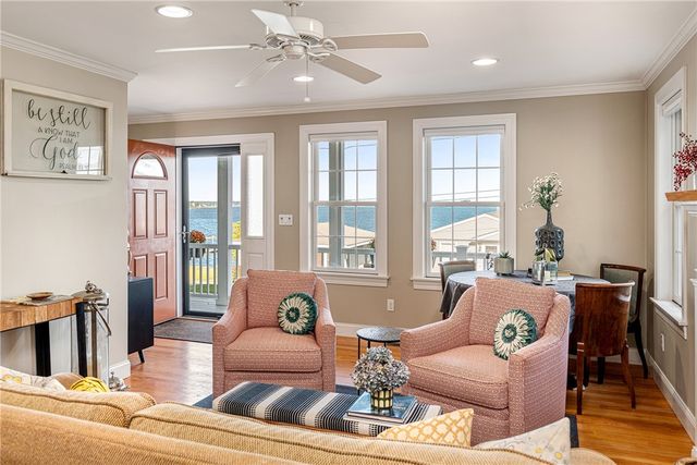 11 King Philip Avenue, Bristol, RI 02809