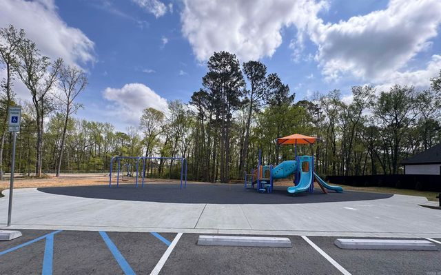 7926 S Shoreline Boulevard, Benton, AR 72019