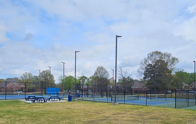 7926 S Shoreline Boulevard, Benton, AR 72019