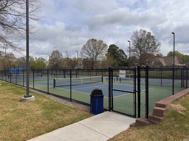 7926 S Shoreline Boulevard, Benton, AR 72019