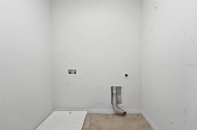 1356 BERRY LANE, Davenport, FL 33837