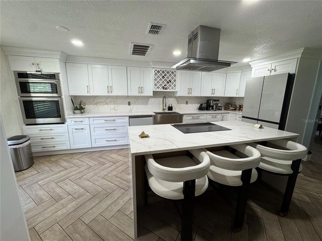 12906 N 53RD STREET, Temple Terrace, FL 33617