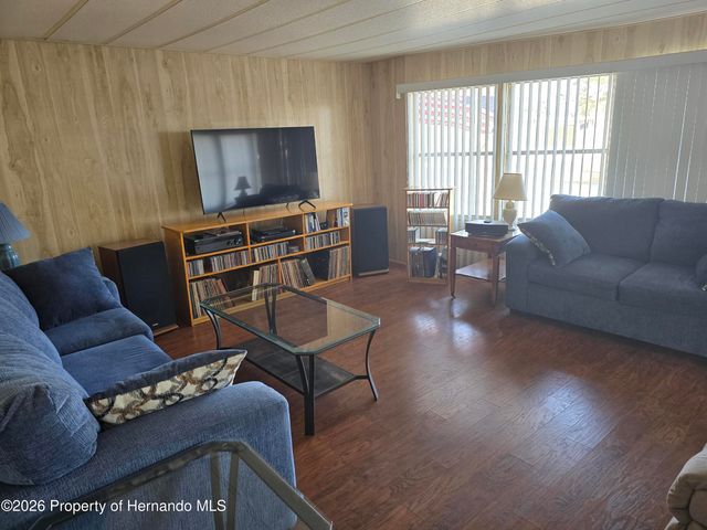 7507 Montrose Avenue, Brooksville, FL 34613