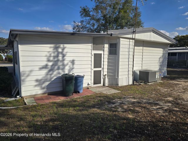 7507 Montrose Avenue, Brooksville, FL 34613