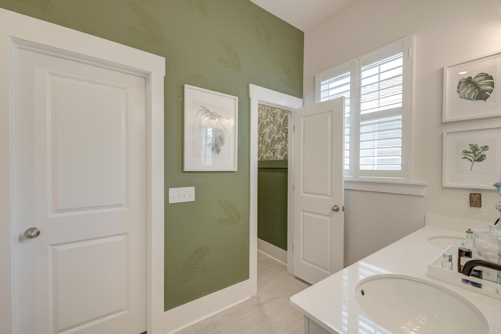 Image 19 of property listing at 117 Crimson Street, Summerville, SC 29486