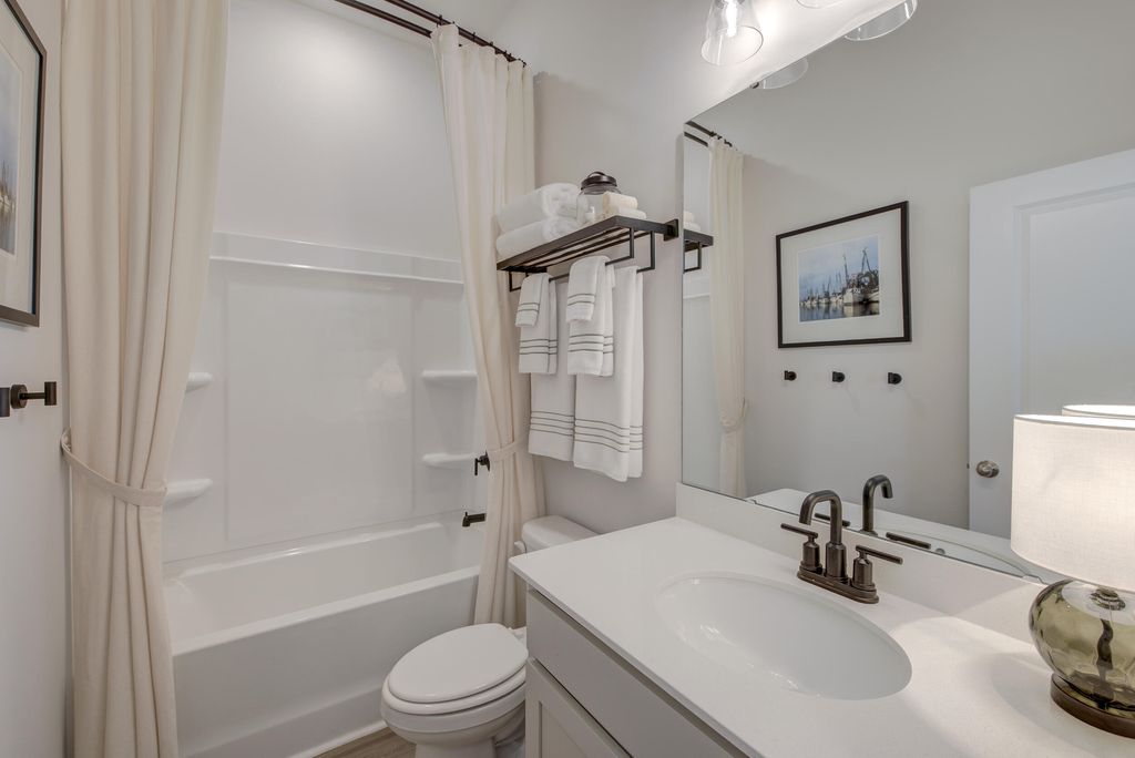 Image 25 of property listing at 117 Crimson Street, Summerville, SC 29486