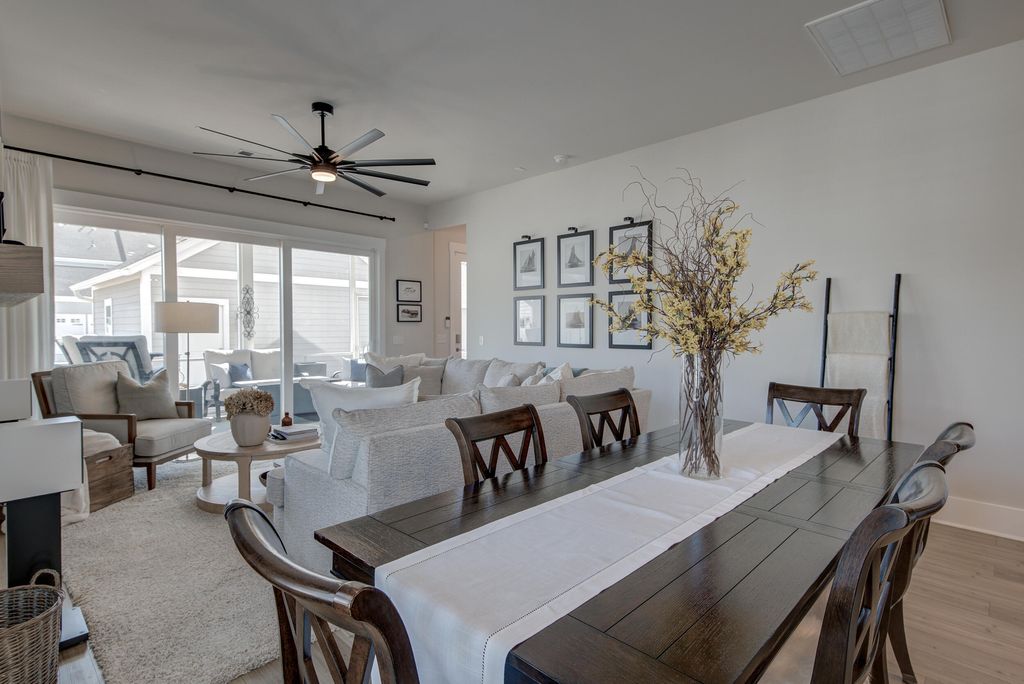 Image 37 of property listing at 117 Crimson Street, Summerville, SC 29486