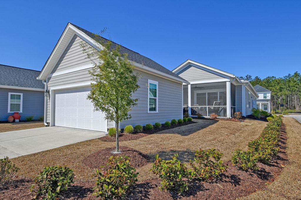 Image 43 of property listing at 117 Crimson Street, Summerville, SC 29486