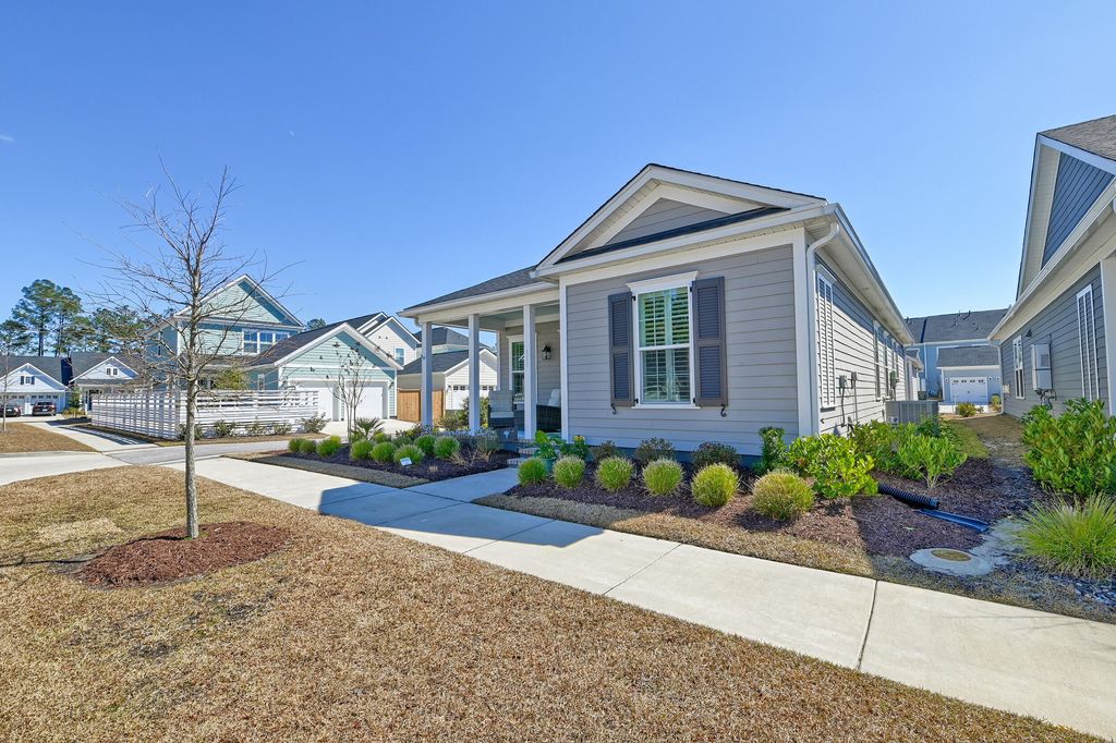 Image 44 of property listing at 117 Crimson Street, Summerville, SC 29486