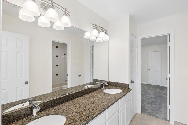 568 Cooper Street, Grand Prairie, TX 75052