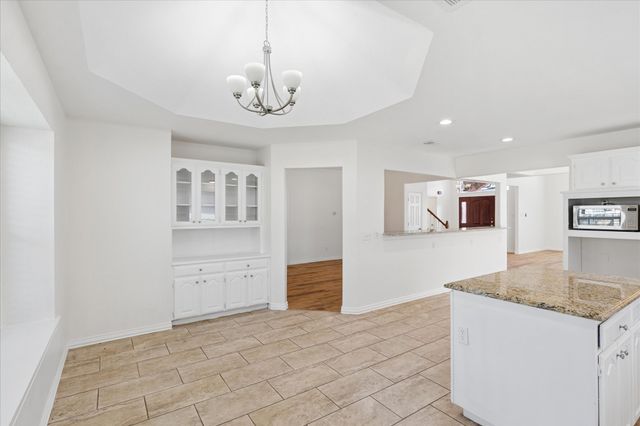 568 Cooper Street, Grand Prairie, TX 75052