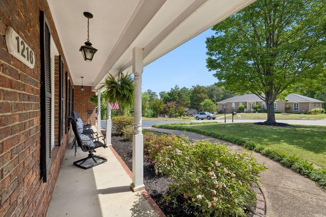 1216 King Arthur Road, Chattanooga, TN 37421