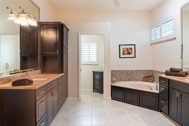 1875 CANARY PALM WAY, North Port, FL 34288