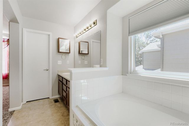 5307 S Jebel Way, Aurora, CO 80015