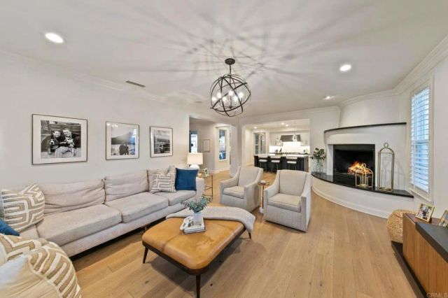 14271 Caminito Lazanja, San Diego, CA 92127