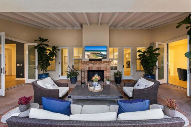 14271 Caminito Lazanja, San Diego, CA 92127