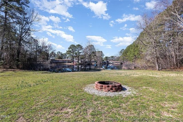 18 Five Ponds Drive, Sanford, NC 27332