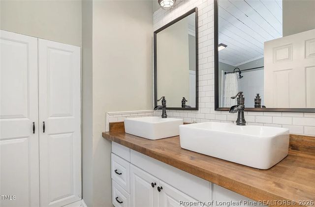 18 Five Ponds Drive, Sanford, NC 27332